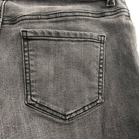 Gloria Vanderbilt Womens Amanda Jeans Size 12S Black Denim Straight Leg Classic - Picture 12 of 14